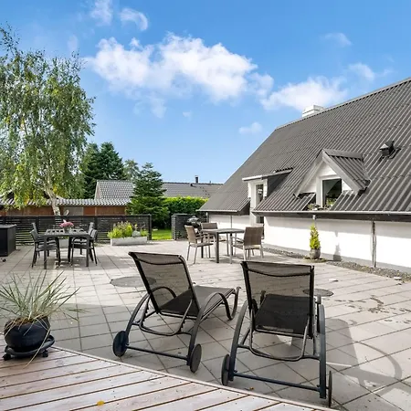 Vakantiehuis Milutin - 650m From The Sea By Interhome Bøtø By